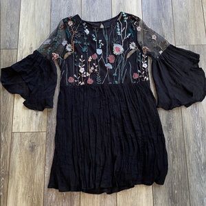 Like New Beautiful Flowy Black Dress with Flowers!